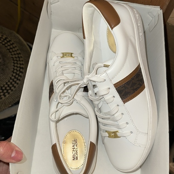 NIB MICHAEL MICHAEL KORS IRVING STRIPE LACE UP LEATHER sneakers SZ10 new in box - Picture 2 of 11